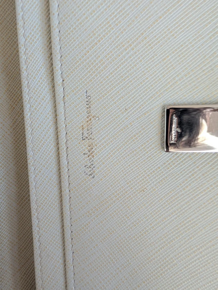 Authentic Salvatore Ferragamo White Leather Gancini Organizer - Image 4 of 4