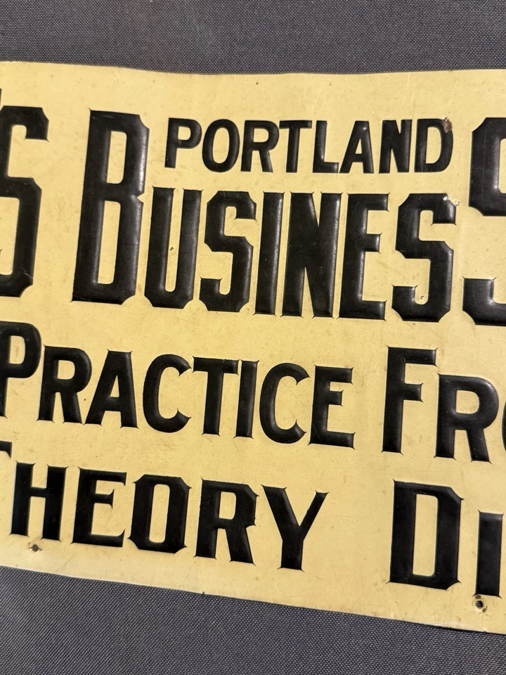 RARO Antiguo Letrero Publicitario de Lata Gray’s Business College Portland Maine Foto 4 de 4