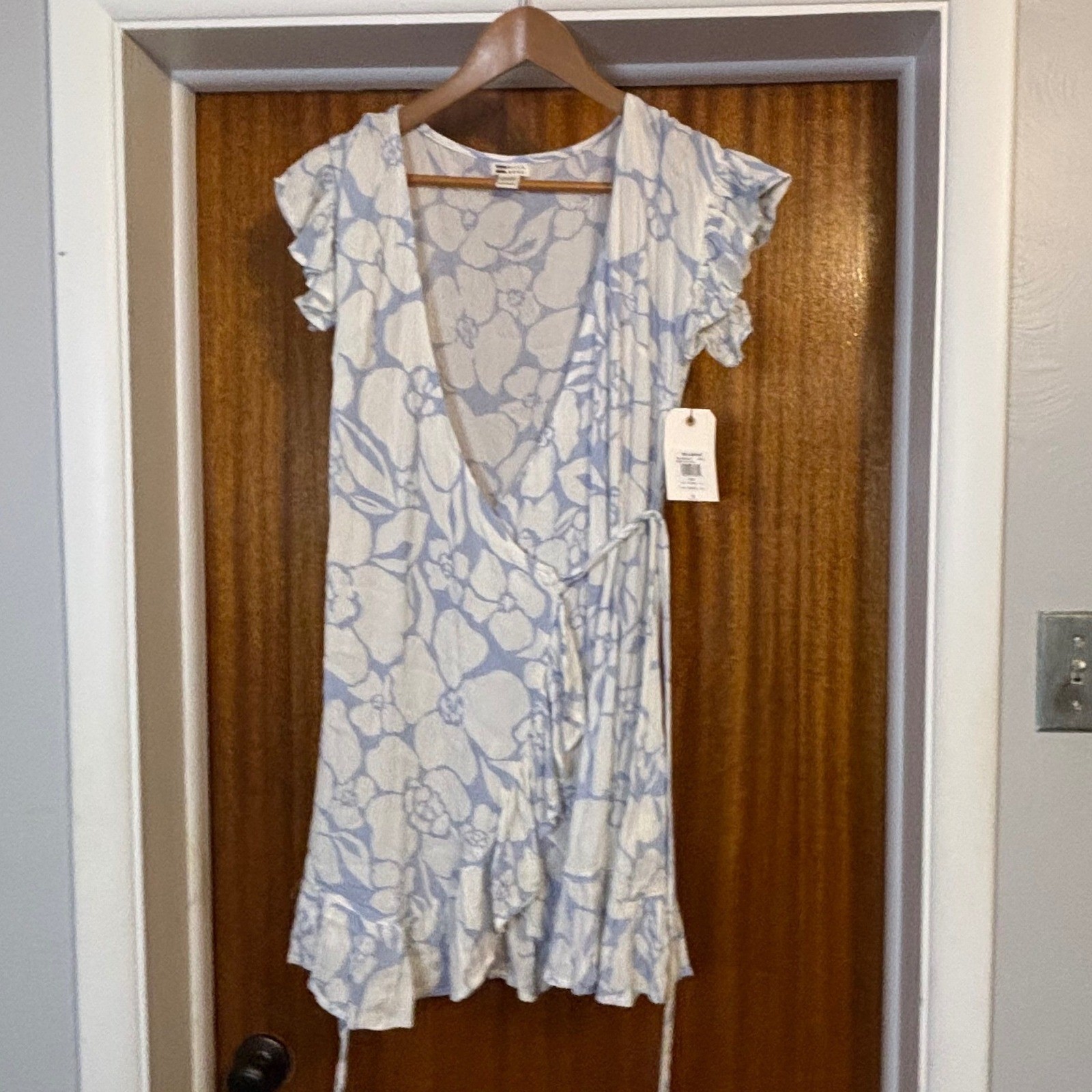 Billabong Wrap and Roll Floral Mini Dress Blue White Ruffle XS ABJWD00247