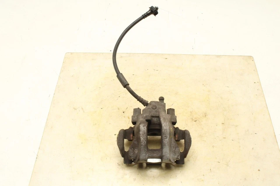 Pinza de disco de freno trasera derecha e izquierda Mercedes-Benz E350 Sport 4MATIC 2010-2016 Foto 2 de 4