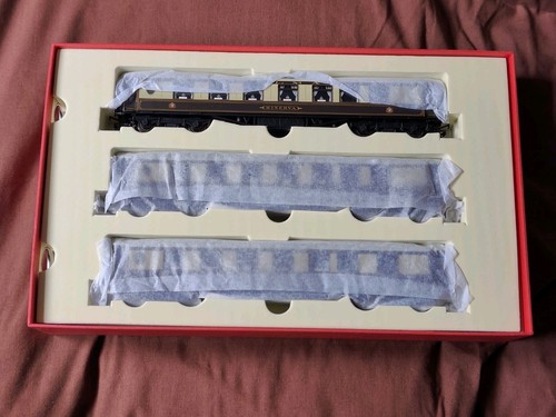 Hornby OO Gauge R1038 Venice Simplon Orient Express Premier Boxed Set NEW - Picture 11 of 19