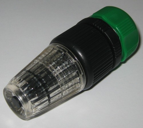 Rule iL280PK Submersible 12 V DC Pump Kit w/ Hose Cables / Clips + Lighter Plug - Picture 10 of 12