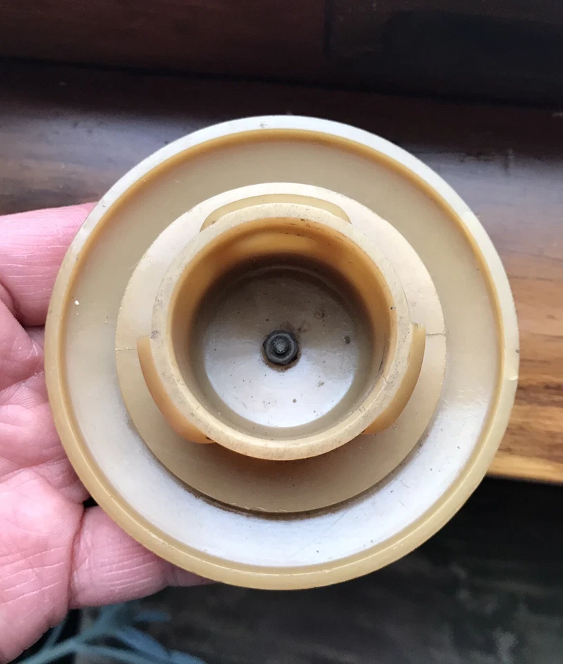 Original 1938 Nash LaFayette Horn Button Cap Enamel Emblem Inlay Bakelite Beauty - Image 4 of 4