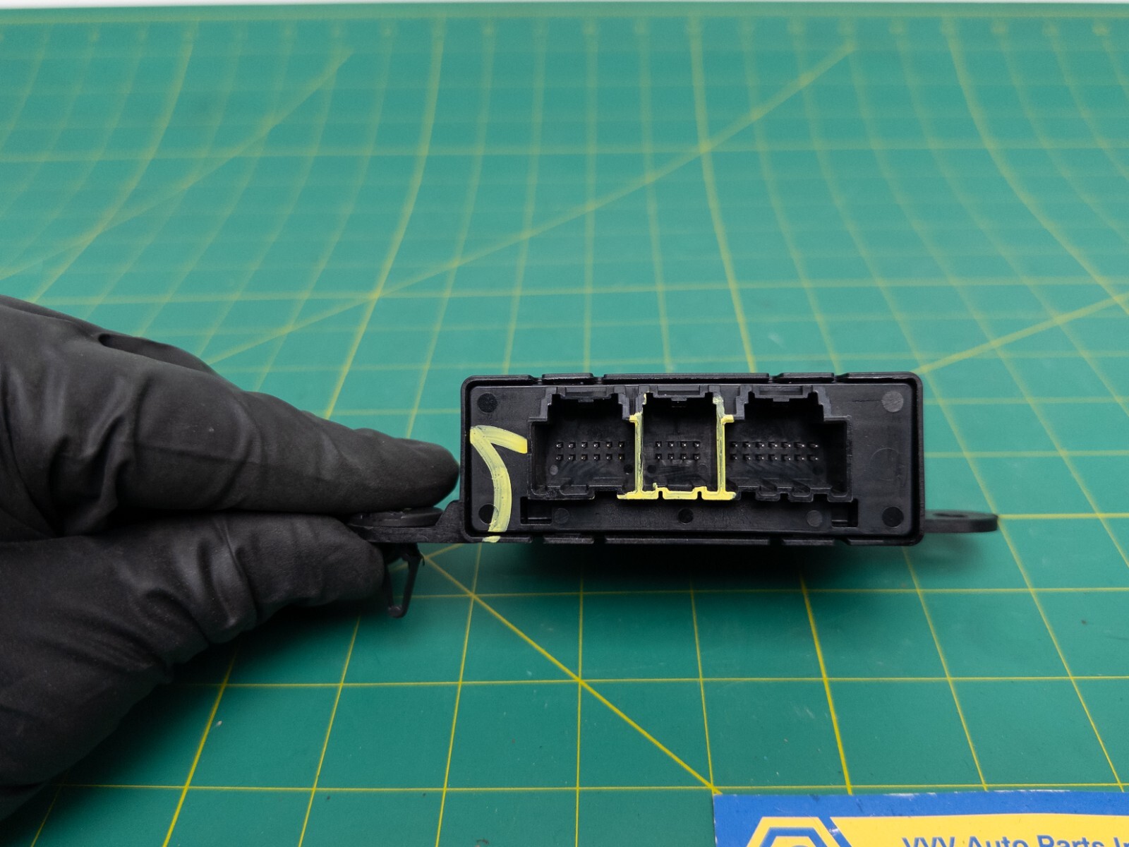 2014 Cadillac XTS CTS SS- PARK / PARKING ASSIST CONTROL MODULE COMPUTER ...