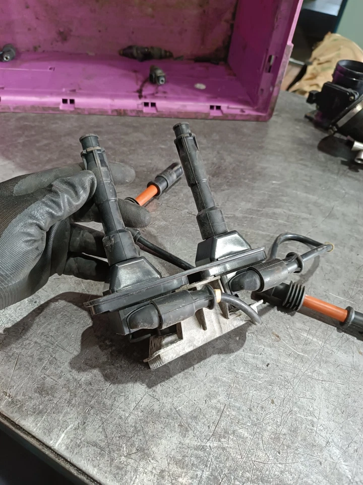 Audi A4 B5 A6 4B VW Passat 3B 1.6 1.8 Zündmodul Zündspule BERU 0040102162 - Bild 4 von 4