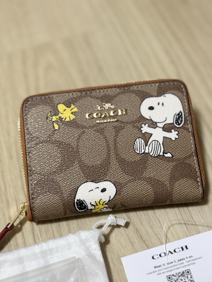 COACH x Peanuts Snoopy Woodstock Print Small Zip Around COACH x Peanuts Snoopy Woodstock Print Small Zip Around
