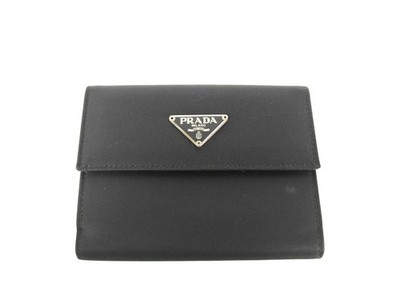 PRADA Nylon Triangle Logo Black Bi-Fold Wallet Unisex Double-Snap Pre-Owned