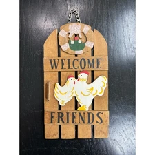 Vintage- Welcome Sign- Chickens- farmhouse tulips- wooden mini wall hanger