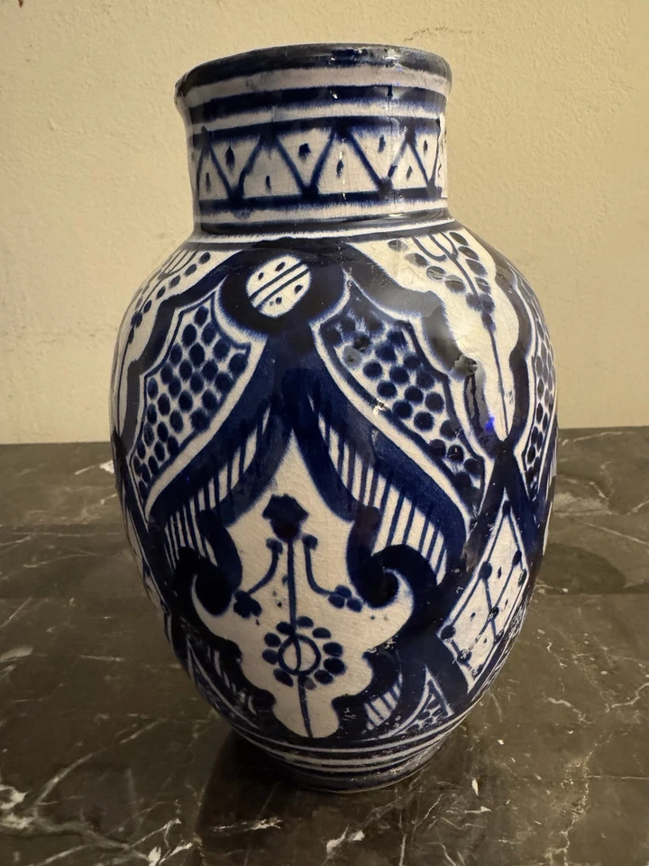 antique iznik persian pottery Vase - Image 3 of 4