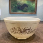 Pyrex Corning Forest Fancy Mushrooms 1.5 Qt Mixing Bowl 402