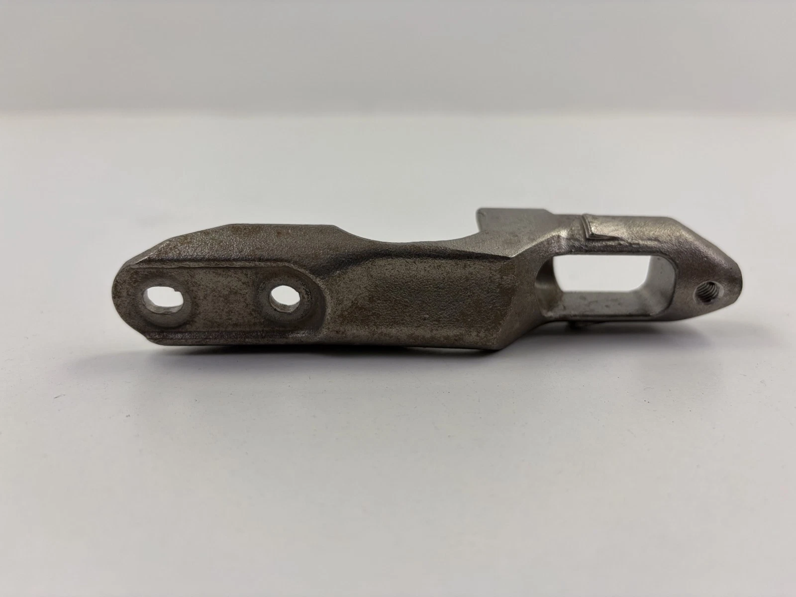 T9788138 | Triumph | LH Mount