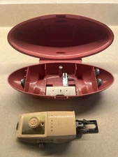 MCM Singer Buttonholer