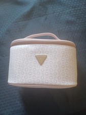 Borsa da viaggio GUESS in ecopelle forma ovale..fai un'offerta!