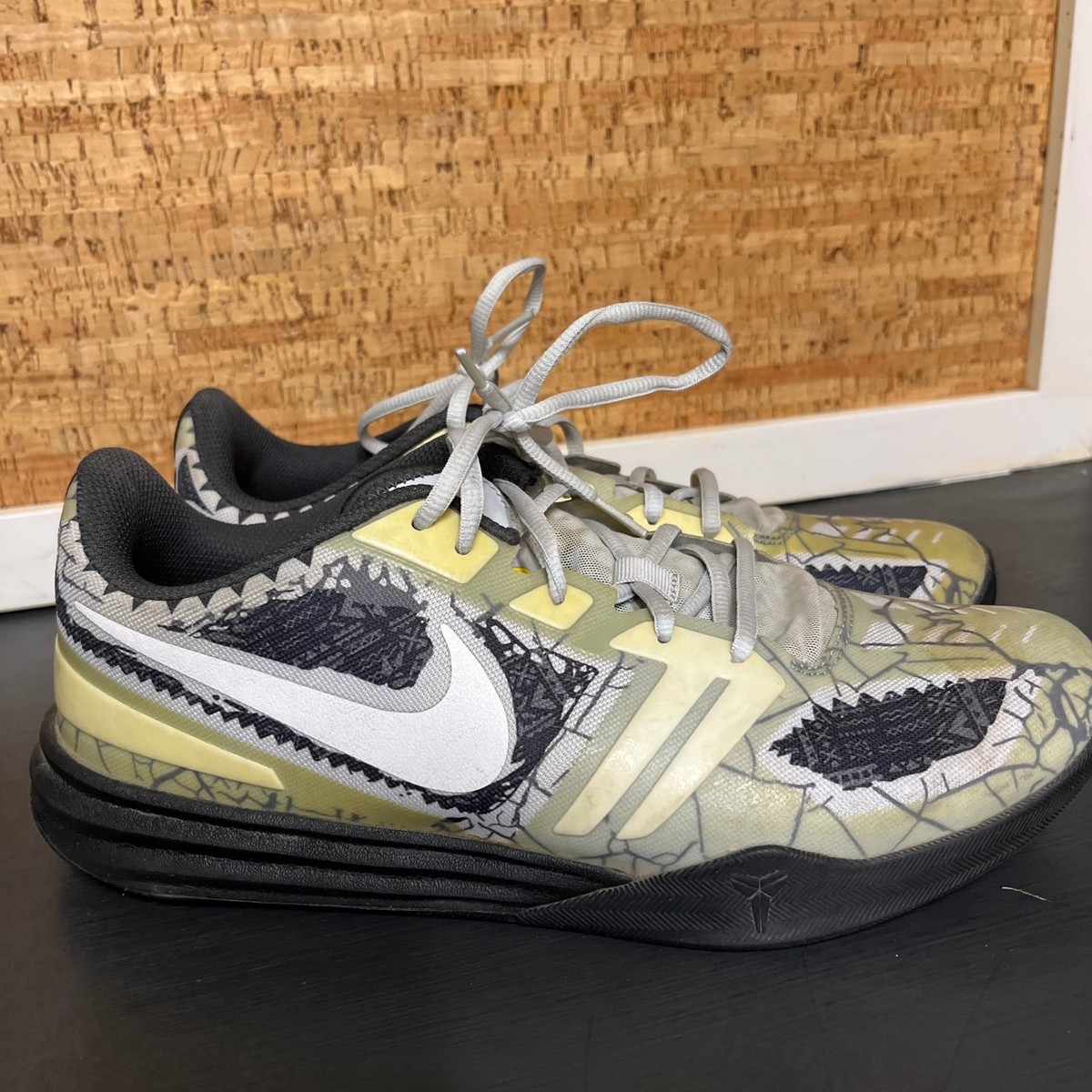 Nike Kobe Mentality Clearwater Cyber Black White 704942-003 Mens Size 11 Nike KB Mentality Clearwater Men main image 3