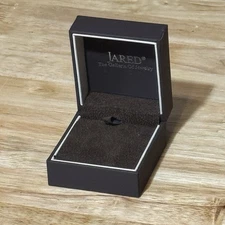 NEW Jared Jewelry Small Universal Earrings Pendant Ring Necklace Present Box