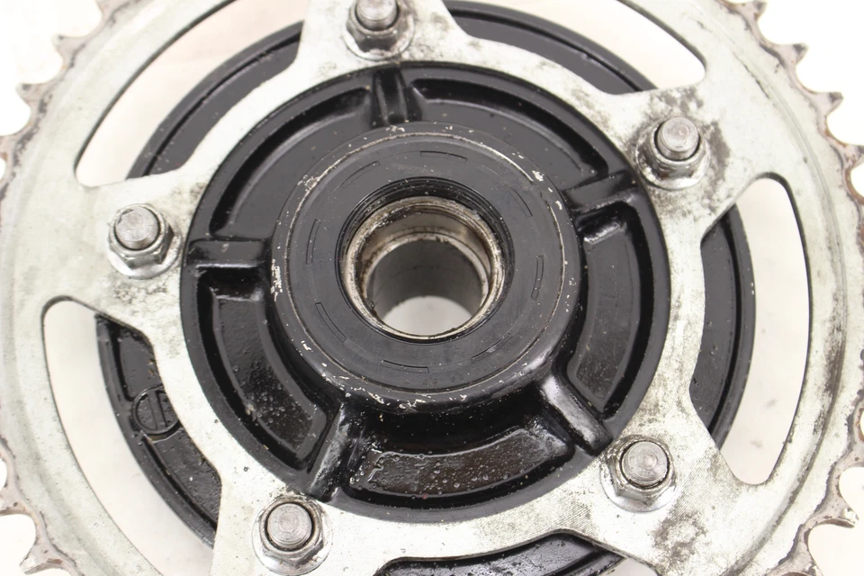 Piñón trasero Suzuki GSXR600 2008 64511-35F50 64610-44G00 Foto 2 de 4