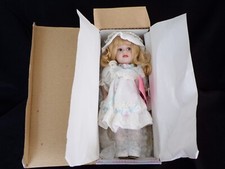 Show Stoppers Collectible Porcelain Doll "Childhood Dreams" 9" E712A