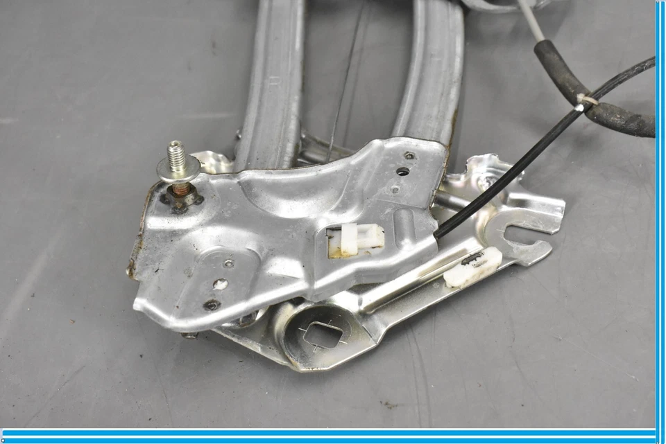 02-10 Lexus SC430 Cuarto trasero derecho regulador ventana trasera con motor OEM Foto 4 de 4