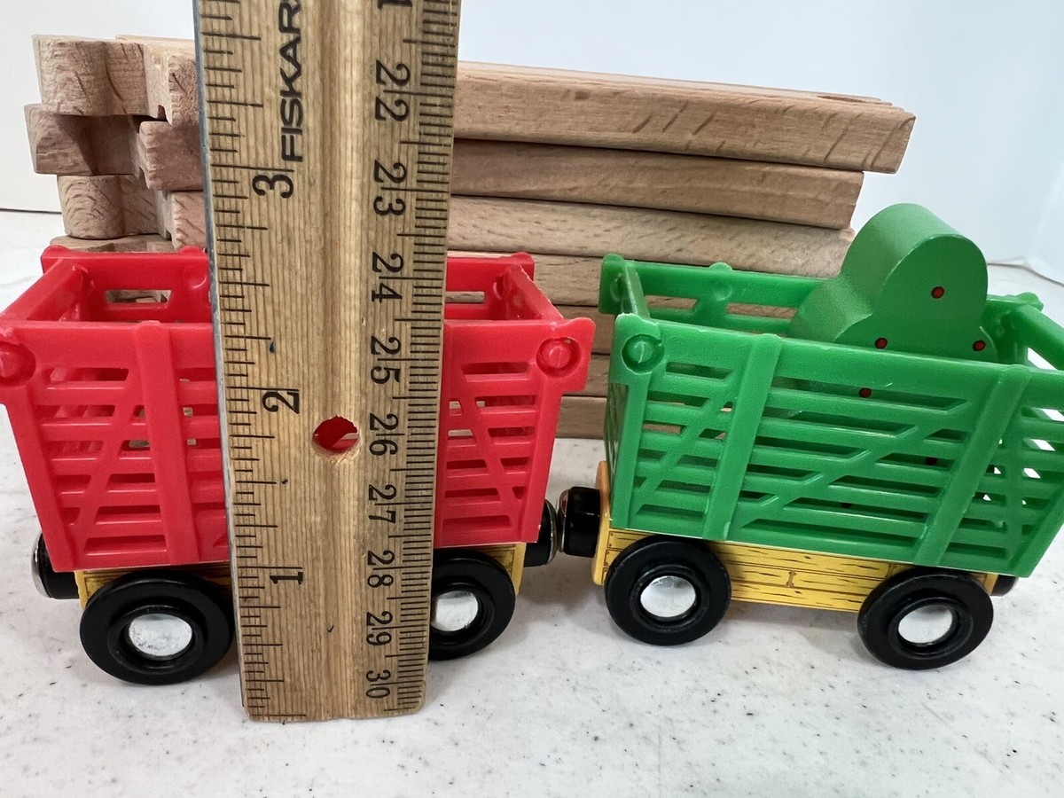 Lot of 7 Pieces Melissa & Doug Curved Wooden Train Track + Two