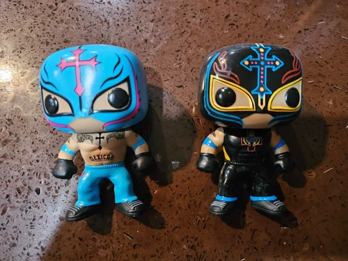 Funko POP WWE Rey Mysterio 2013 VAULTED POP + REY MYSTERIO SDCC 2014 POP LOOSE!