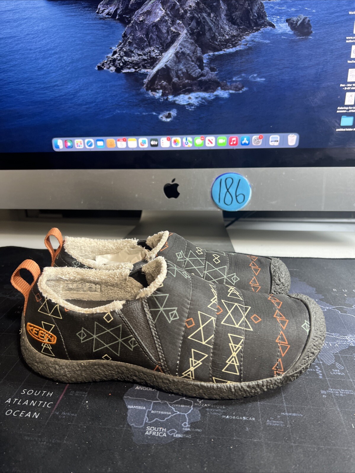 Zoccoli foderati isolati Keen donna Howser II scarpe Mary Jane taglia 7