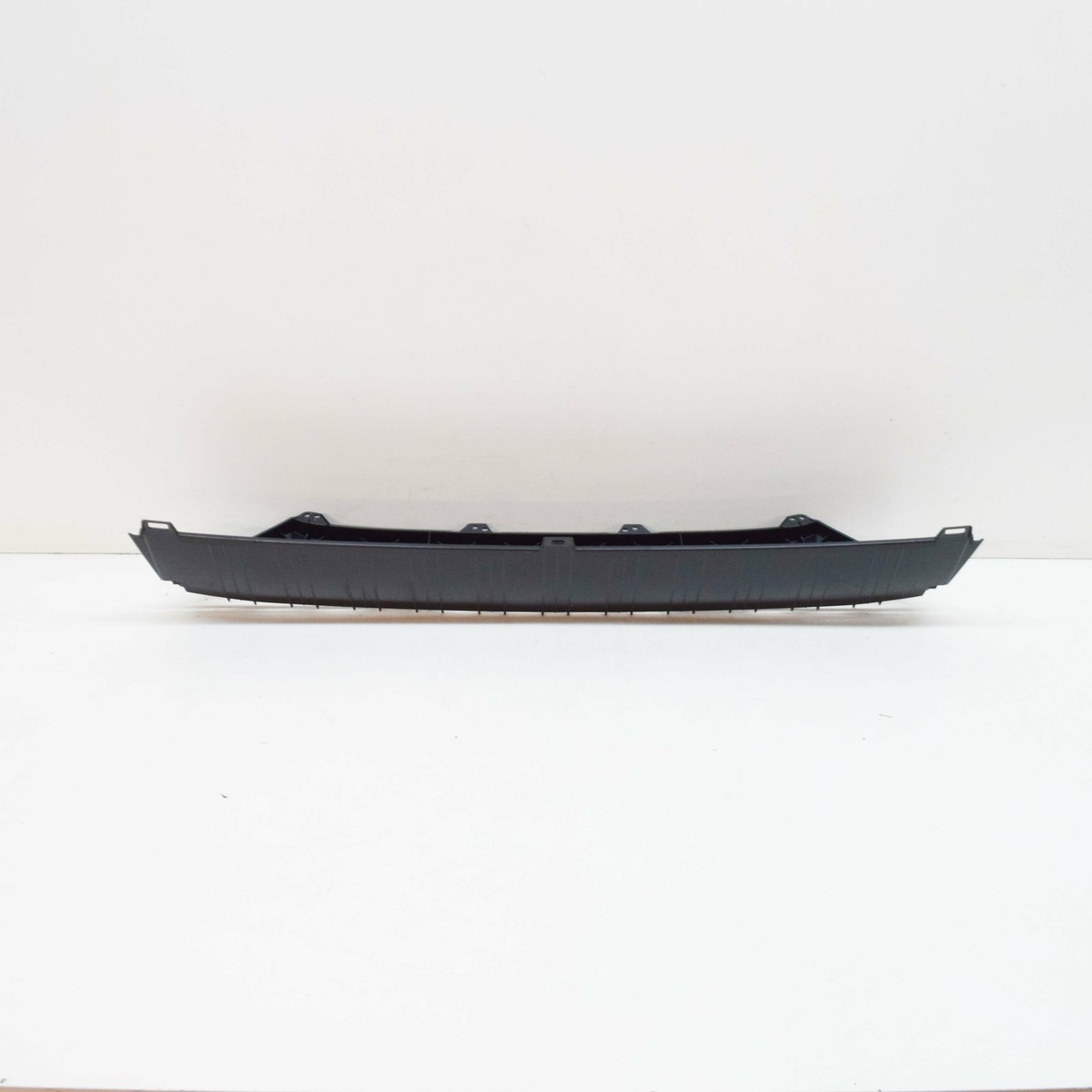 NEW AUDI A5 8T FRONT BUMPER LOWER CENTRE GRILLE 8T0807647C01C 8T0