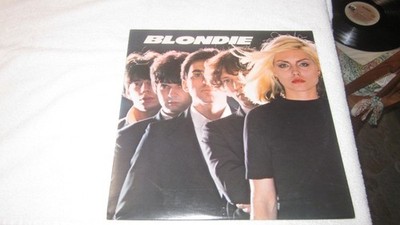 blondie, self titled, private stock records ps2023, 1976, 1st pressing,near mint