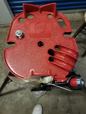 B&B 6100 Tri-stand Chain Vise 1/8 inch to 6 inch Pipe Capacity 