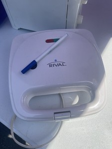 Rival Model Electric Sandwich Maker Toaster, White Plastic, 120V Power Source
