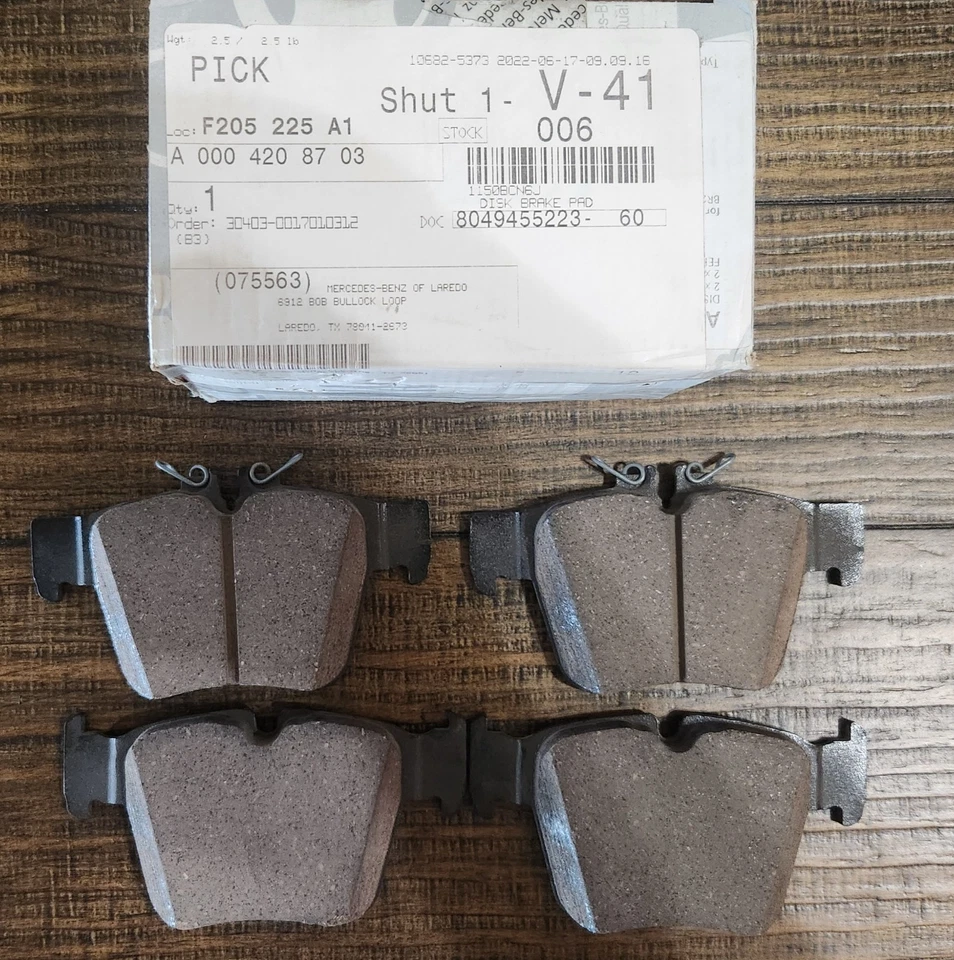 Pastilla de freno de disco original Mercedes-Benz A 000 420 87 03 GLC300 Foto 2 de 4