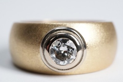 0,5ct VVS Solitär Brillant Ring Halbkaräter 750 Gold RG 52 53