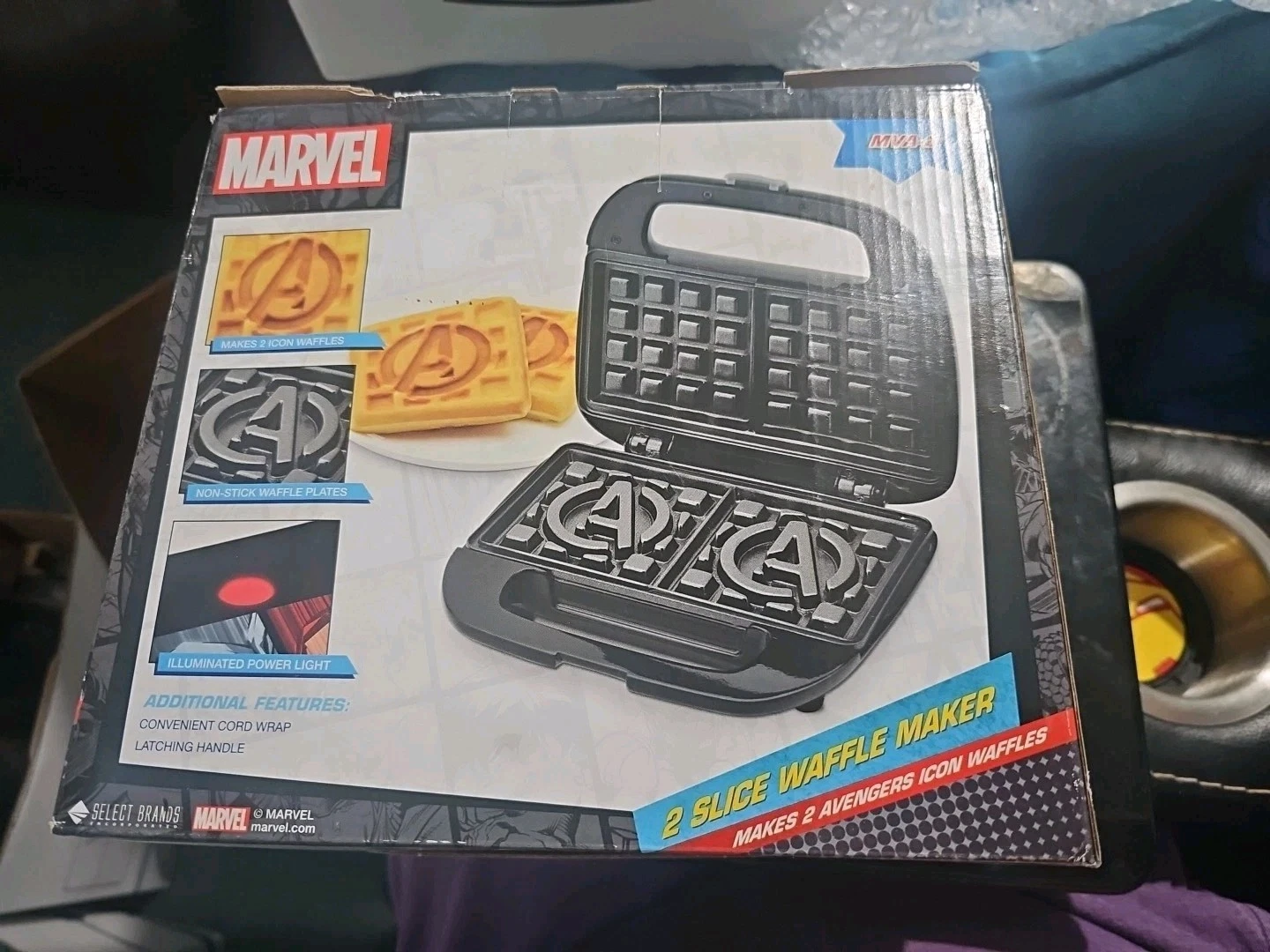Marvel Avengers 2 Slice Waffle Maker Avenger Icon Logo Waffles MVA-2 NEW