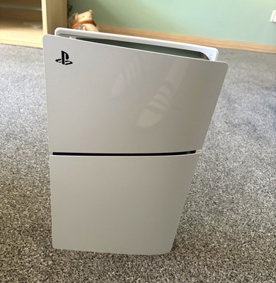 Sony PlayStation 5 PS5 Blu-Ray Edition 825GB Weiß, HDMI USB-A USB-C
