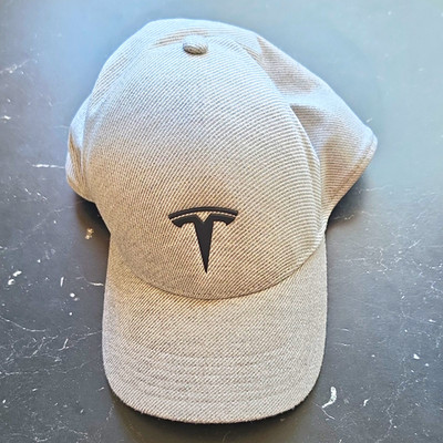 Tesla Baseballkappe grau mit T-Logo, Baumwolle Twill, Einheitsgröße