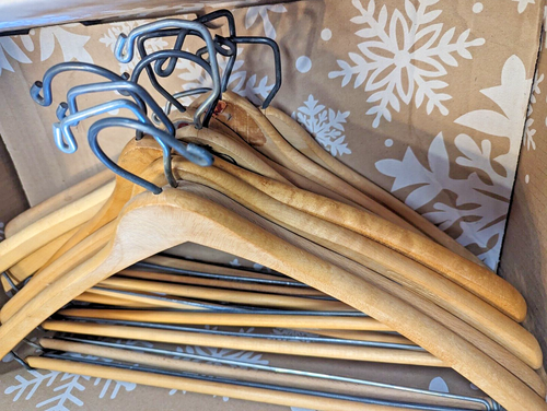 9 Vintage Wood Coat Hangers Lot Suit Pants Clothes Swivel Wooden Advertising - 第 2/4 張圖片