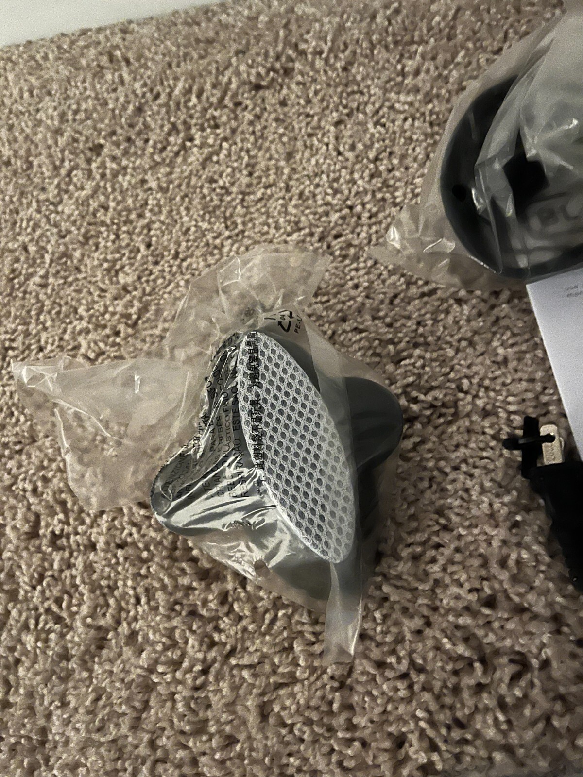 BLACK+DECKER HGS350 Advanced Handheld Steamer & Press Plate 70 More