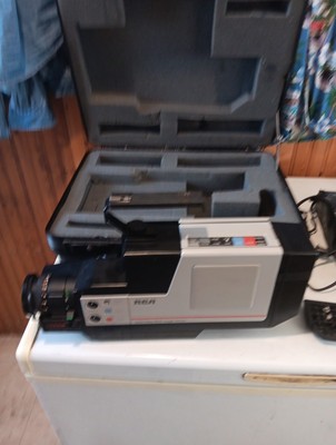  Vintage RCA Camcorder CMR300 Solid State MOS Image Sensor Powers On Untested
