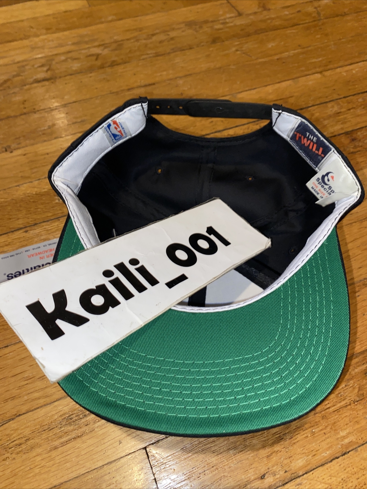 VTG 2 Chicago Bulls SNAP BACK HAT Sports Specialties B image 6