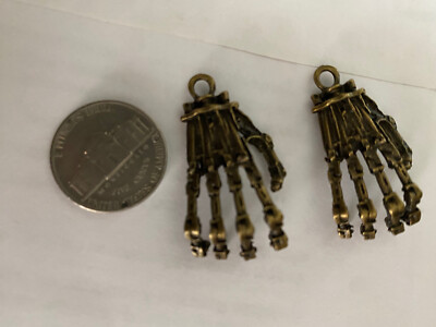 BRONZE SKELETON HAND CHARM - HALLOWEEN/DAY OF THE DEAD! - SET OF 4 CHARMS !