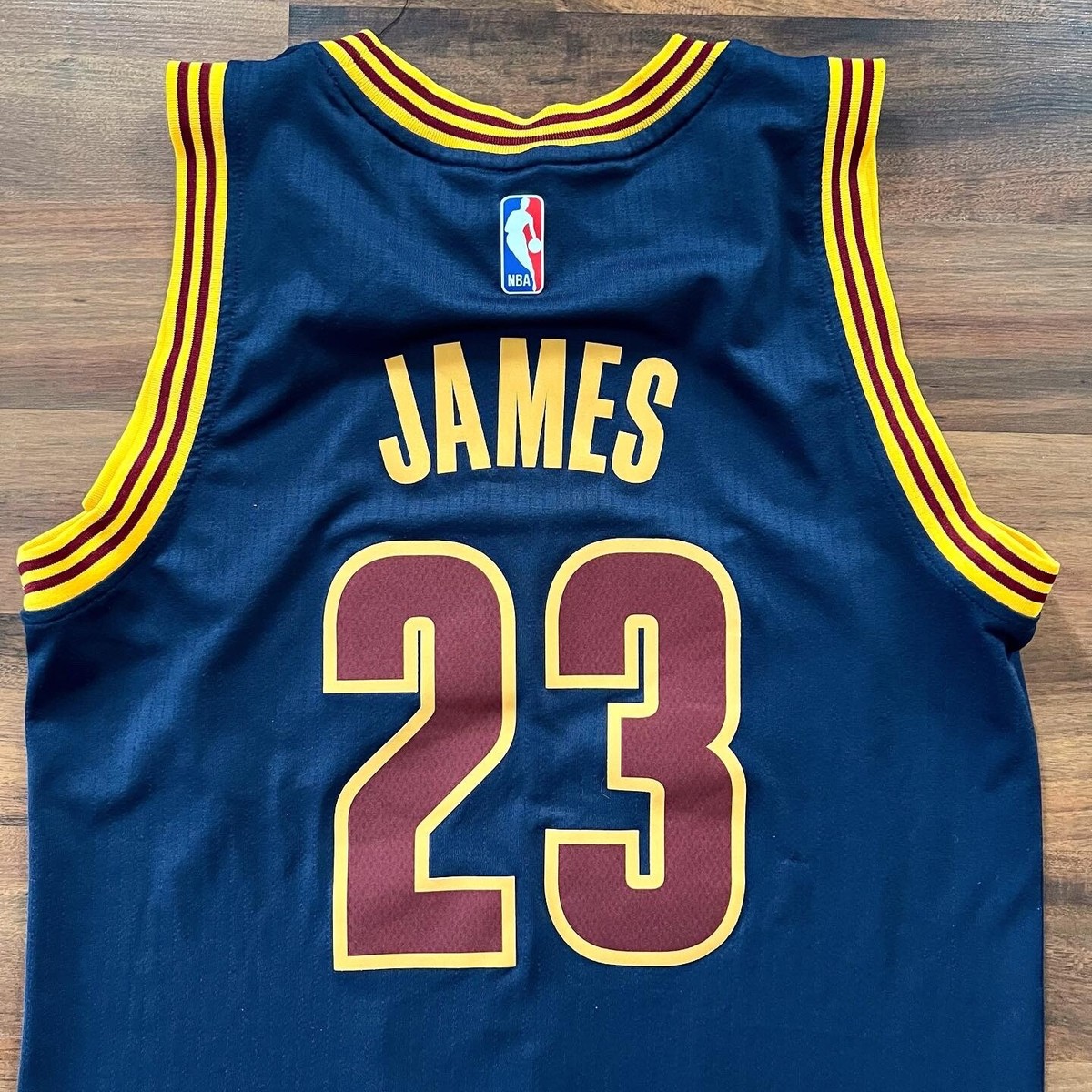 Men's Cleveland Cavaliers LeBron James adidas Navy Player Swingman