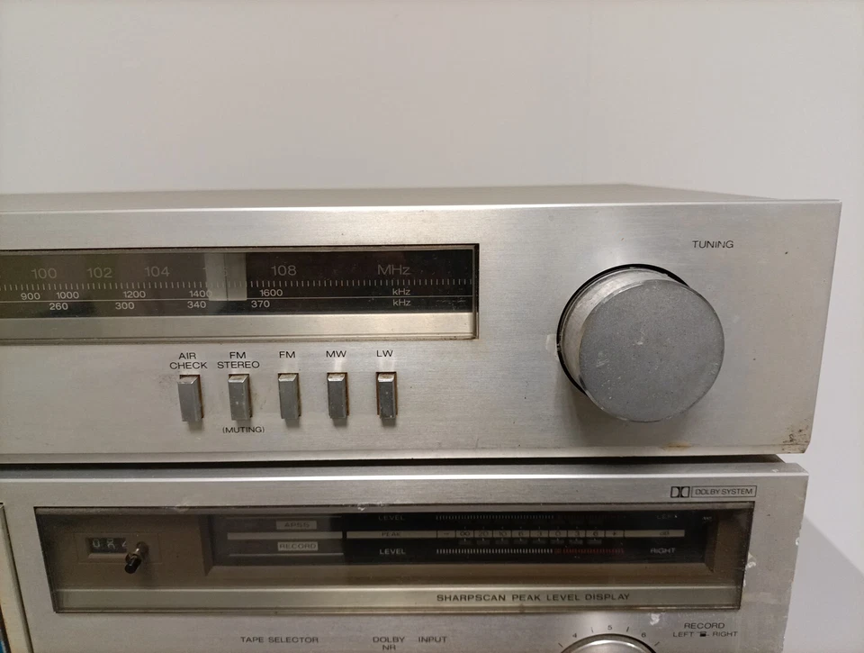 Sharp Sm-31 Amplificatore + Rt-31 Piastra Cassette + St-31 Tuner Stereo Vintage - Immagine 4 di 4