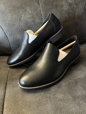 NEW In Box Clarks Women's Trish Style Black Slip On Leather Flat Loafers Size 6M