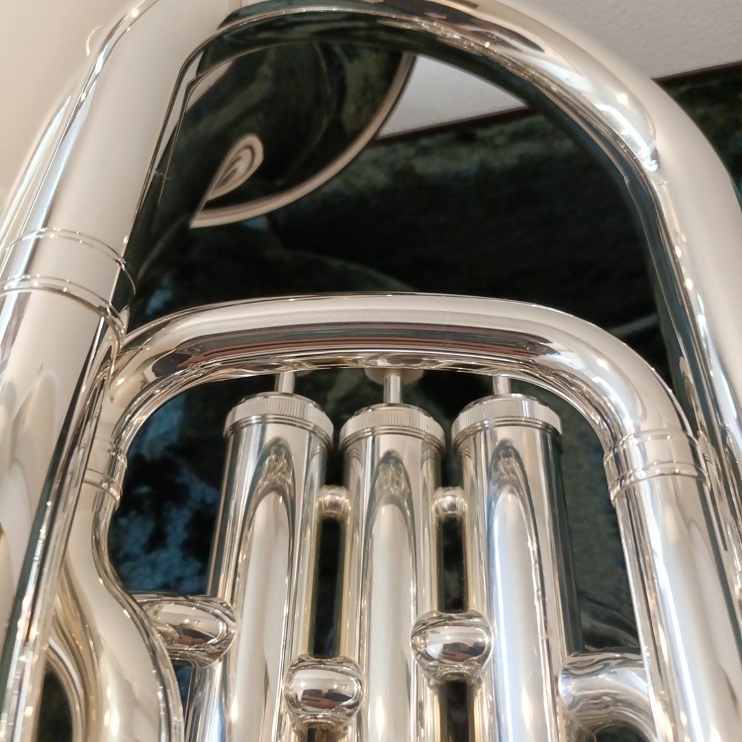 Yamaha YEP-621 Euphonium Brass Instrument 4 Valve Silver Finish w