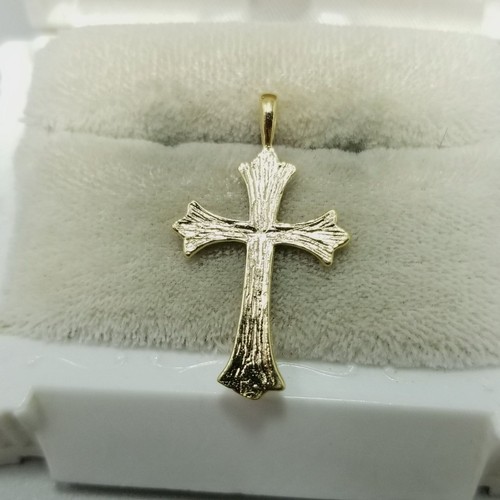 Vintage Small Gold Tone Cross Pendant 1 Inch - Picture 6 of 7