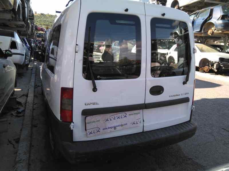 Foto 8 di 10