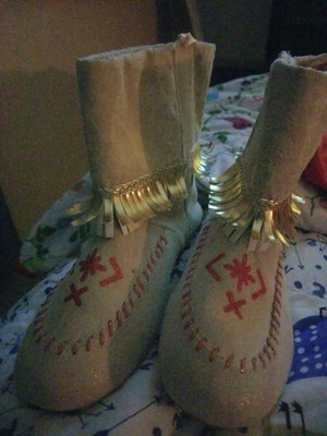 pocahontas moccasins
