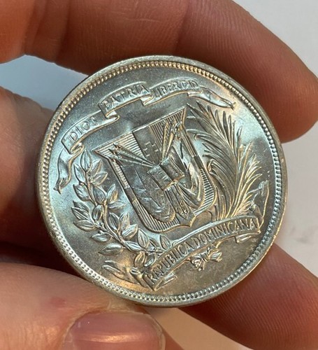 Dominican Republic - 1952 Large Silver Peso - Nice - Picture 5 of 5