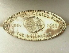 1964-1965 New York City Worlds Fair Souvenir Tie Clip Clasp Gold Tone BRILLIANT