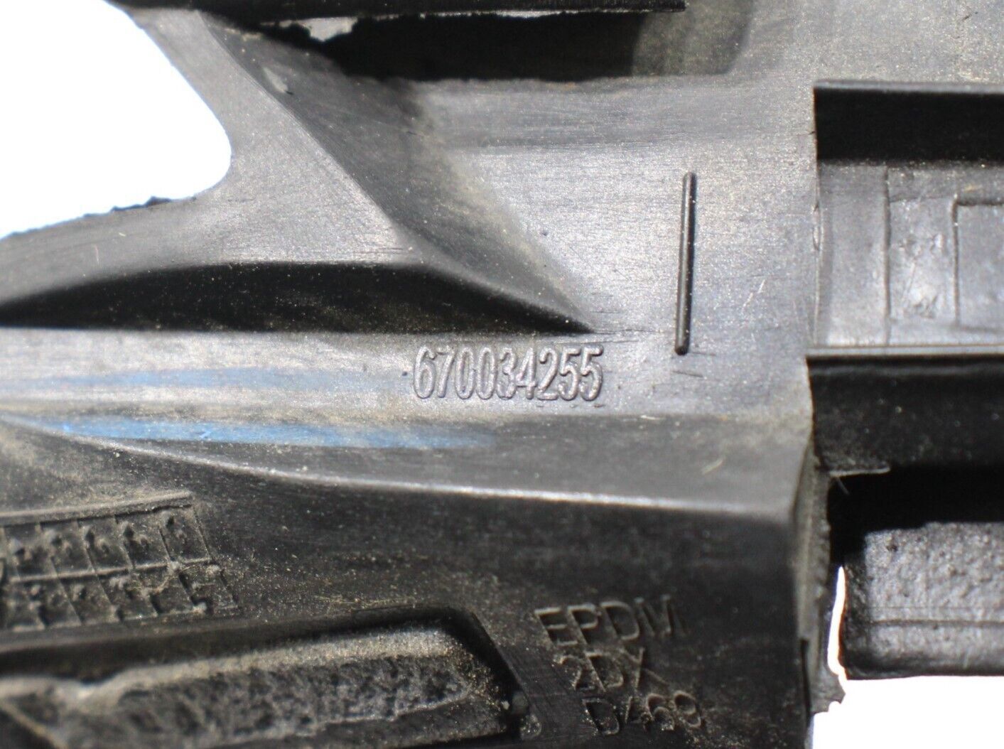 Maserati Levante 2017-2020 Right Door side seal