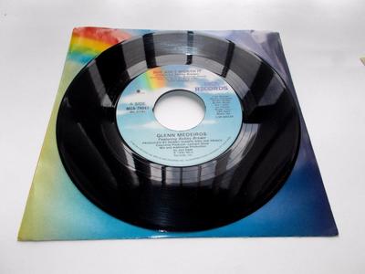 Glenn Medeiros Bobby Brown She Ain't Worth It 1990 MCA 79047 45rpm